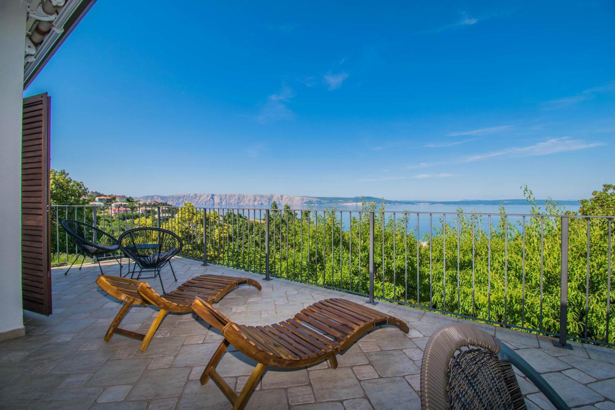 Apartment Vincent With Beautiful Sea View Terrace Klenovica Bagian luar foto